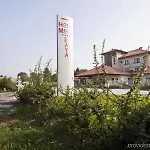 Elysium Raya Hotel Mediglia