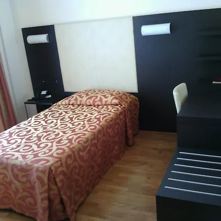 Hotel Elysium Raya Mediglia